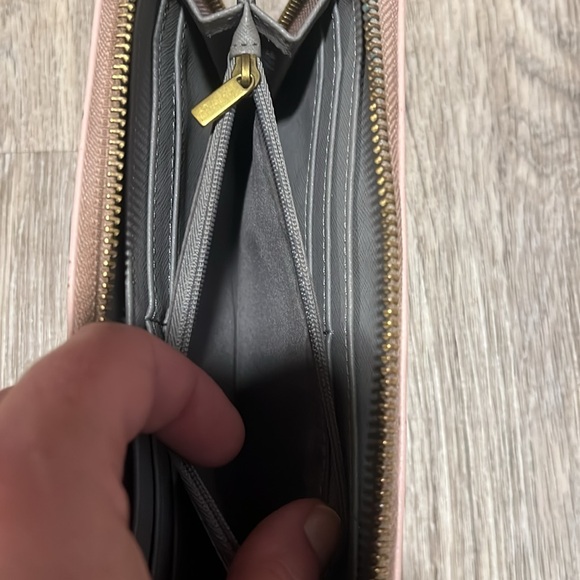 Fossil Pink Leather Zip-Around Wallet - Picture 9 of 11